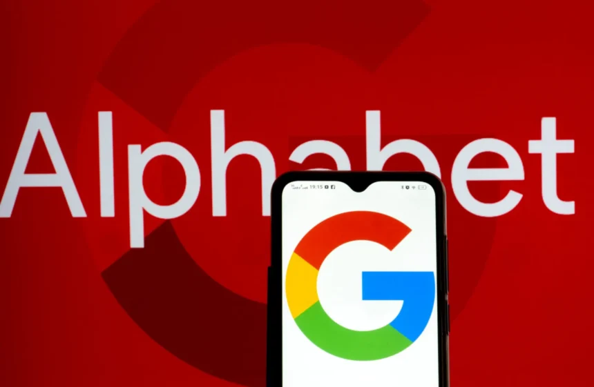 Alphabet 股票因 AI 乐观和增长而触及 200 美元