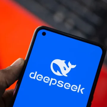 美国海军因安全风险而禁止 DeepSeek