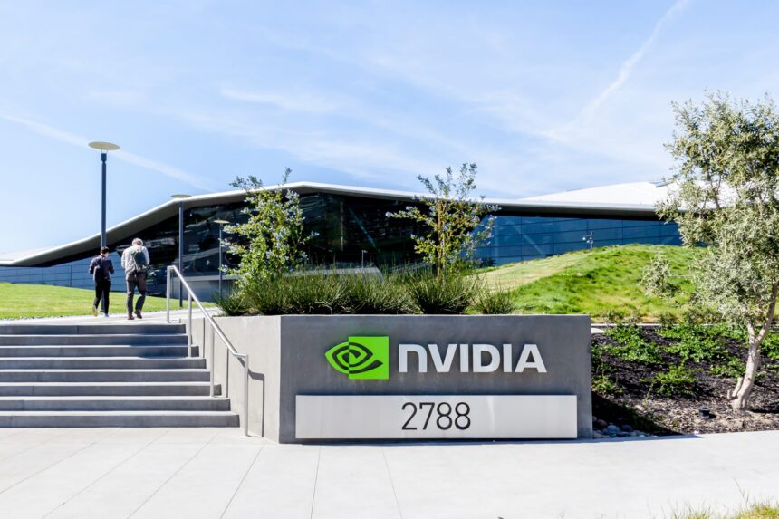 CrowdStrike 和 Nvidia 联手提升 AI 威胁检测能力